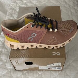 On Running Women's Cloud X